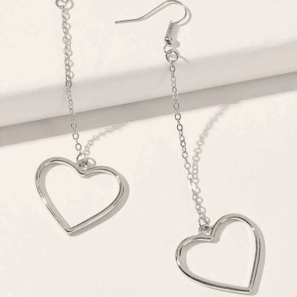 Pair of dangle heart earrings, long, tassel, silver, cute, thread